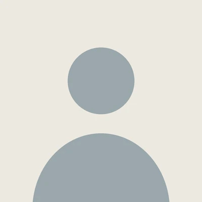 Neutrale graue Platzhalter-Silhouette einer Person als Ersatz fuer ein Portraitfoto